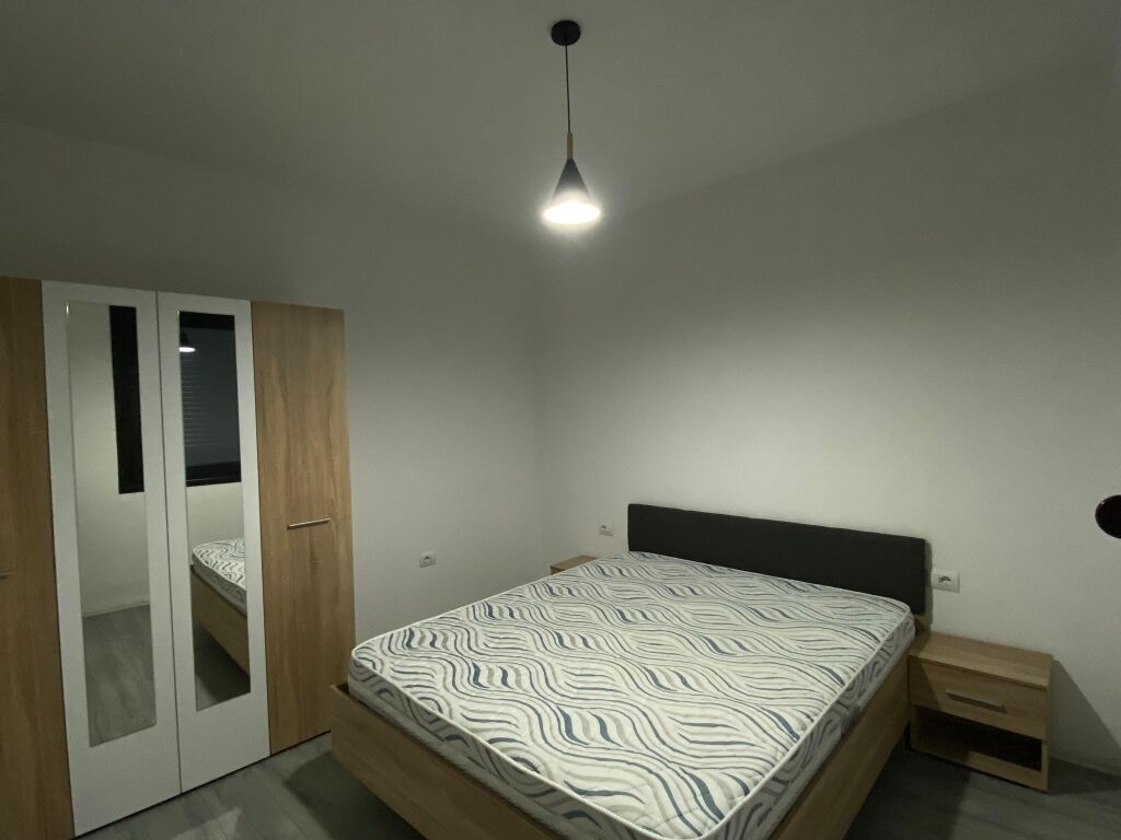 🏡 **APARTAMENT 1+1 ME QIRA – RRUGA KONFERENCA E PEZËS, YZBERISHT