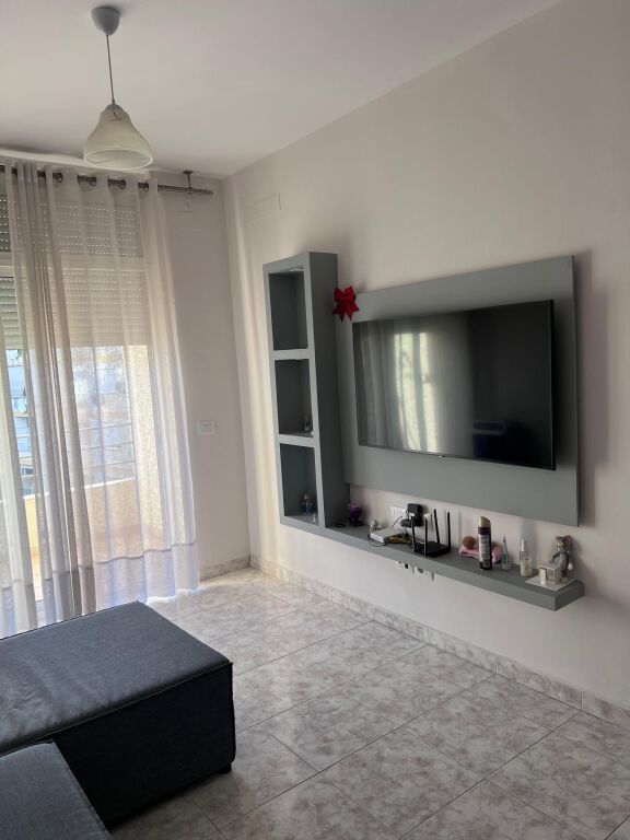Jepet me qira apartament 2+1