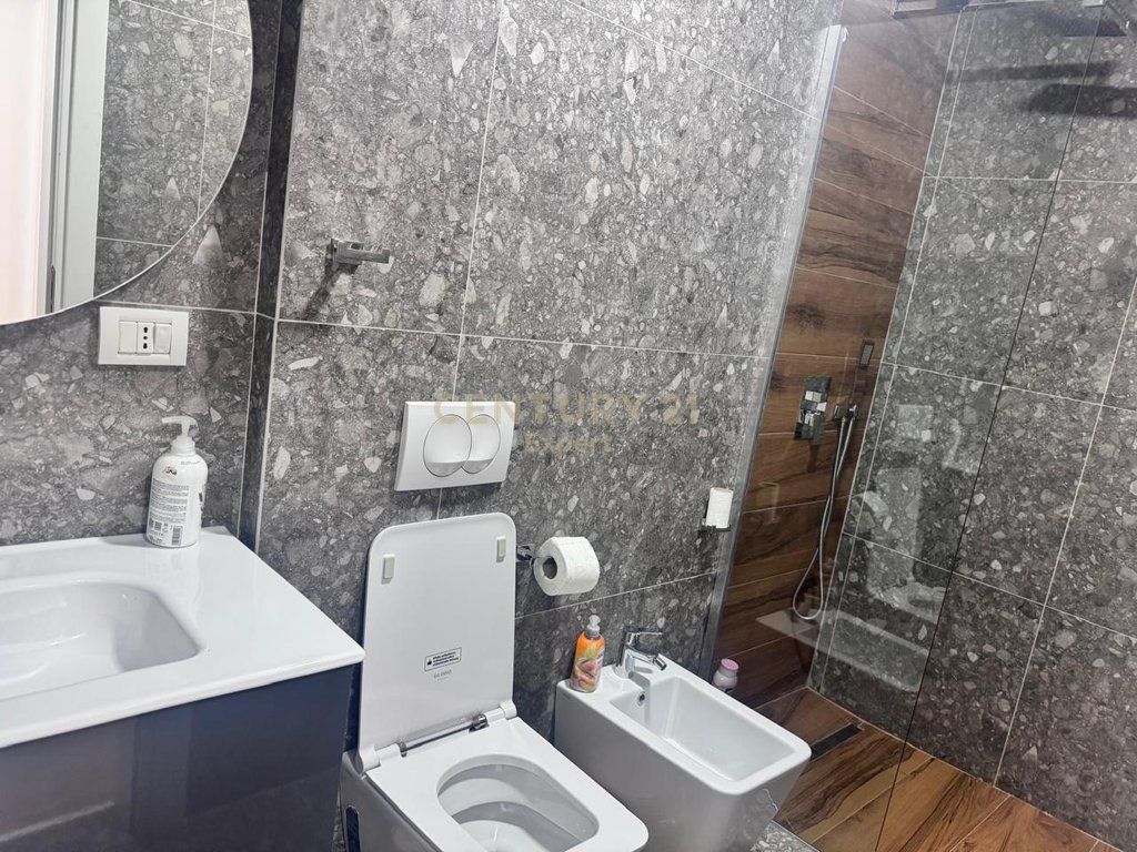 🏡 2 APARTAMENTE 1+1 ME AIRBNB AKTIV – MYSLYM SHYRI