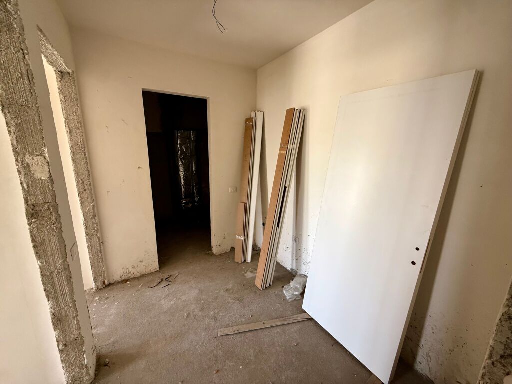 📣 SHITET Apartament 2+1 Me Ballkon 📍 Ish Fusha e Aviacionit ✨