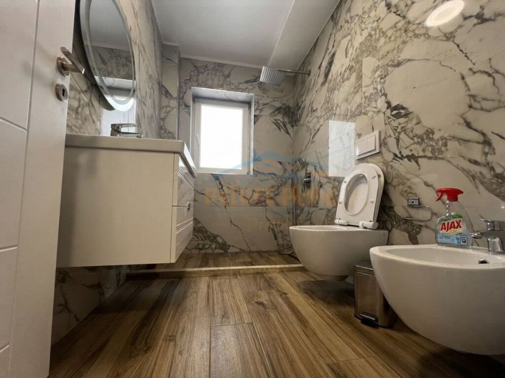 Qera , Apartament 1+1 , Blloku , Tirane