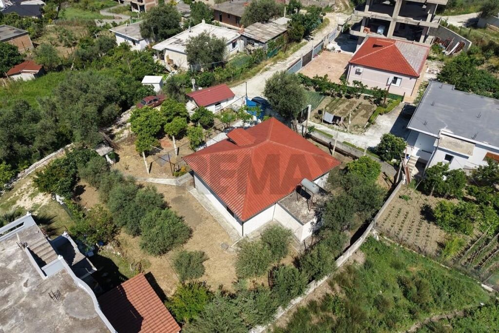 🔥 OKAZION NË VLORË – SHTËPI PRIVATE ME TRUALL 1,000 m² 🏡