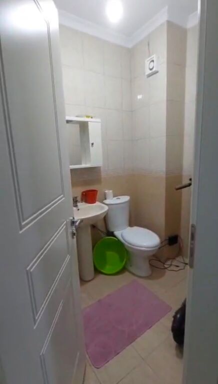 Rruga Don Bosco, prane Viva Market, jepet me qera apartament, 2+1+2, 70,000 Leke