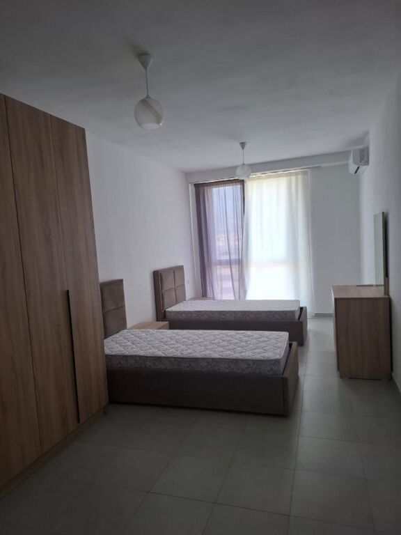 Qera | Apartament 2 + 1 | Rruga 5 Maji | 500 €/muaj