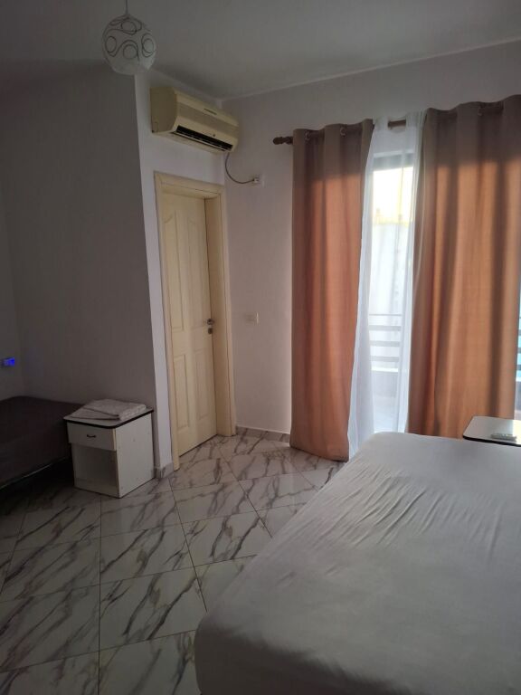 Apartament 2+1 me qira YZBERISH