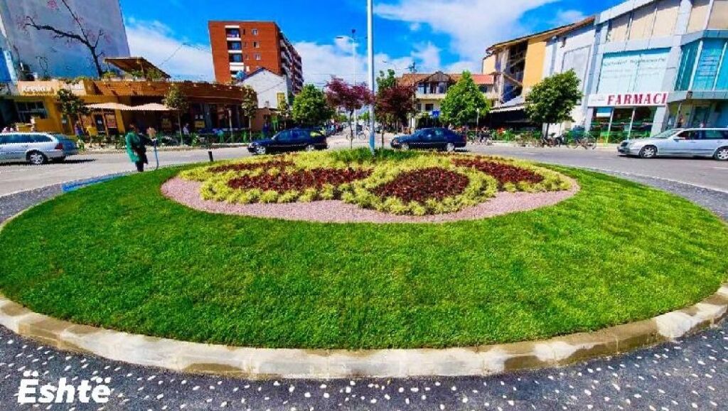 SHITET APARTAMENT 2+1+BALLKON "KAMEZ, BULEVARDI BLU" 920 EURO