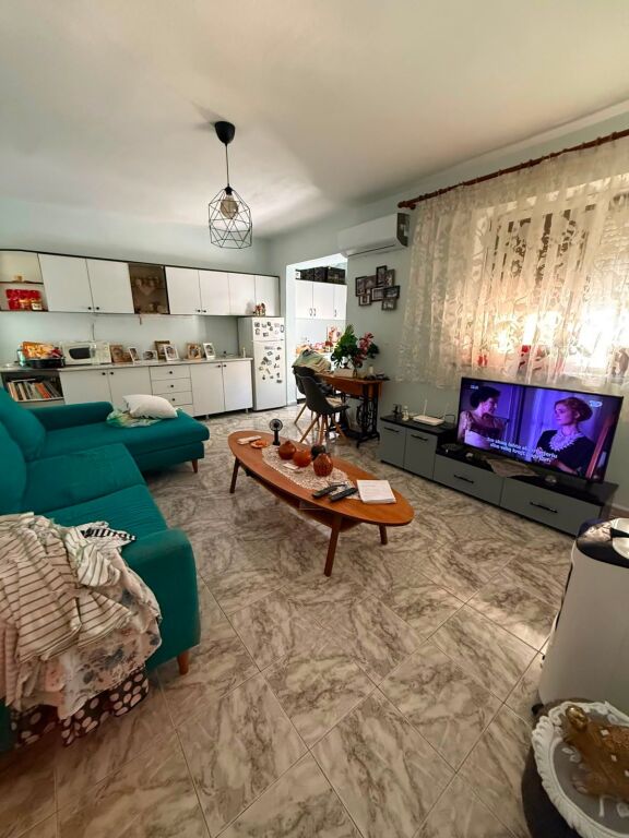 Apartament 1+1 me qira Rruga e Elbasanit