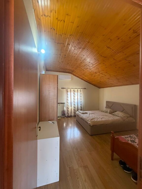 Qera | Shtëpi private 1 + 1 |5 Maji | 300 €/muaj