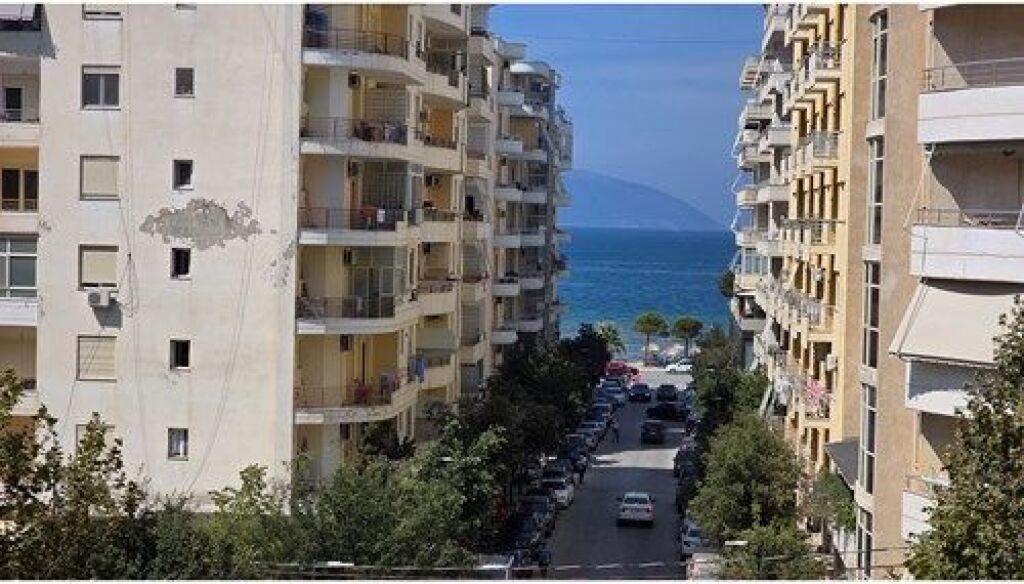 Apartament 1+1 me qera ne Lungo Mare,pas Hanover