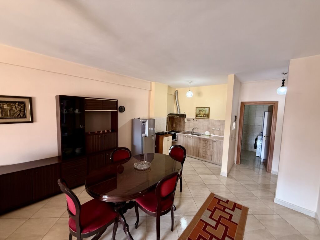 📣 QERA Apartament 1+1 📍 Rruga “Siri Kodra”, Brenda Unazes Se Vogel, Prane Market “Xhangolli” ✨