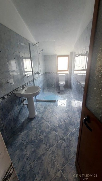 Hapësirë multifunksionale Me Qira te Globe, Tiranë - 3200€ | 600 m²