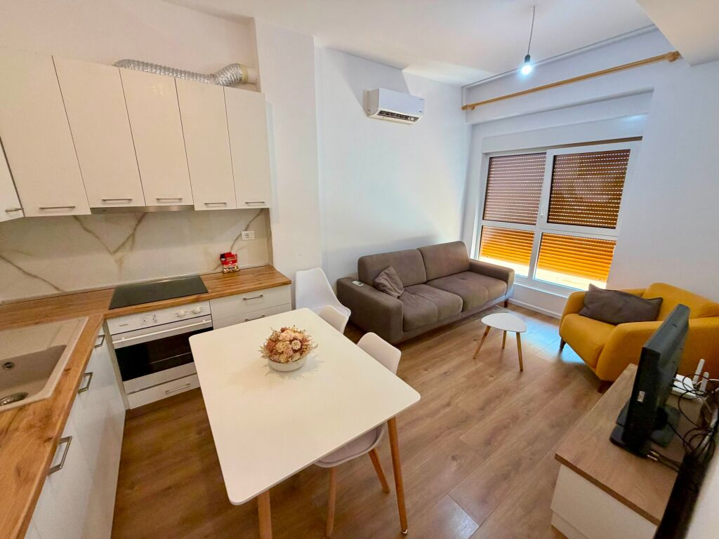📣 AFFITTO SUPER Appartamento 1+1 📍 Complesso Kaimi, Ali Dem 🛣️ Via “Pasho Hysa” ✨