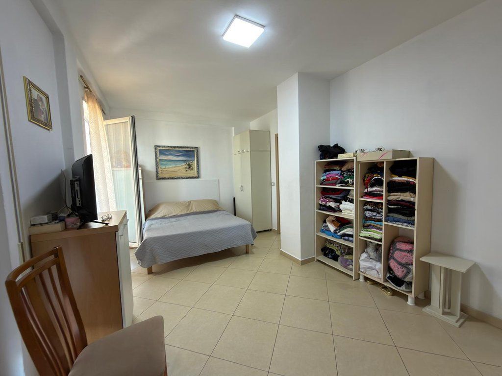 Gener Complex 2, Sale of 2+1 apartment with veranda