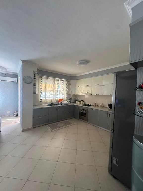 JEPET ME QIRA APARTAMENT 2+1+2 NE VOLLGA ,DURRES !