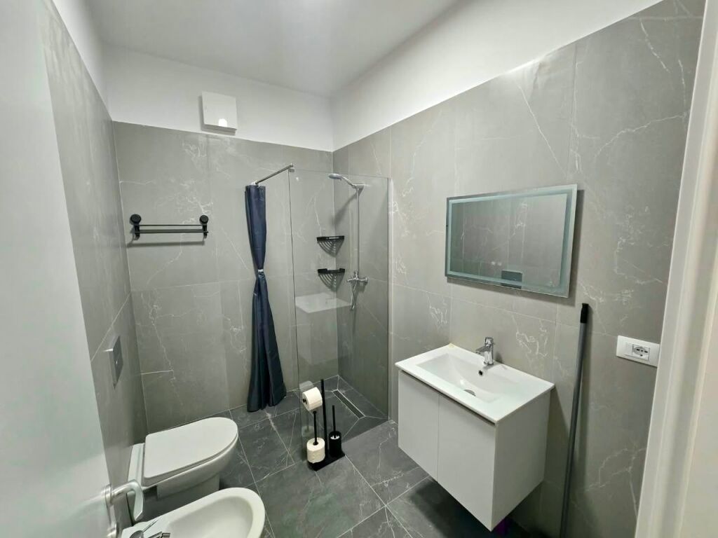 📣 AFFITTO Appartamento 2+1 Con 2 Bagni E Parcheggio 📍 Tirana Uptown, Di Fronte Concord Center 🛣️ Via “5-Maji” ✨