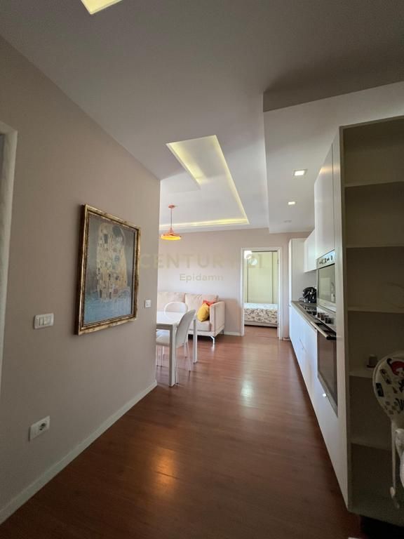 Apartament 1+1 per Qera prane Ish-Rajonit, Durres!