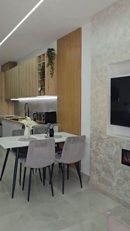 Appartamento 1+1 con arredamento moderno in vendita per investimento, nel centro di Librazhd 80.000 €