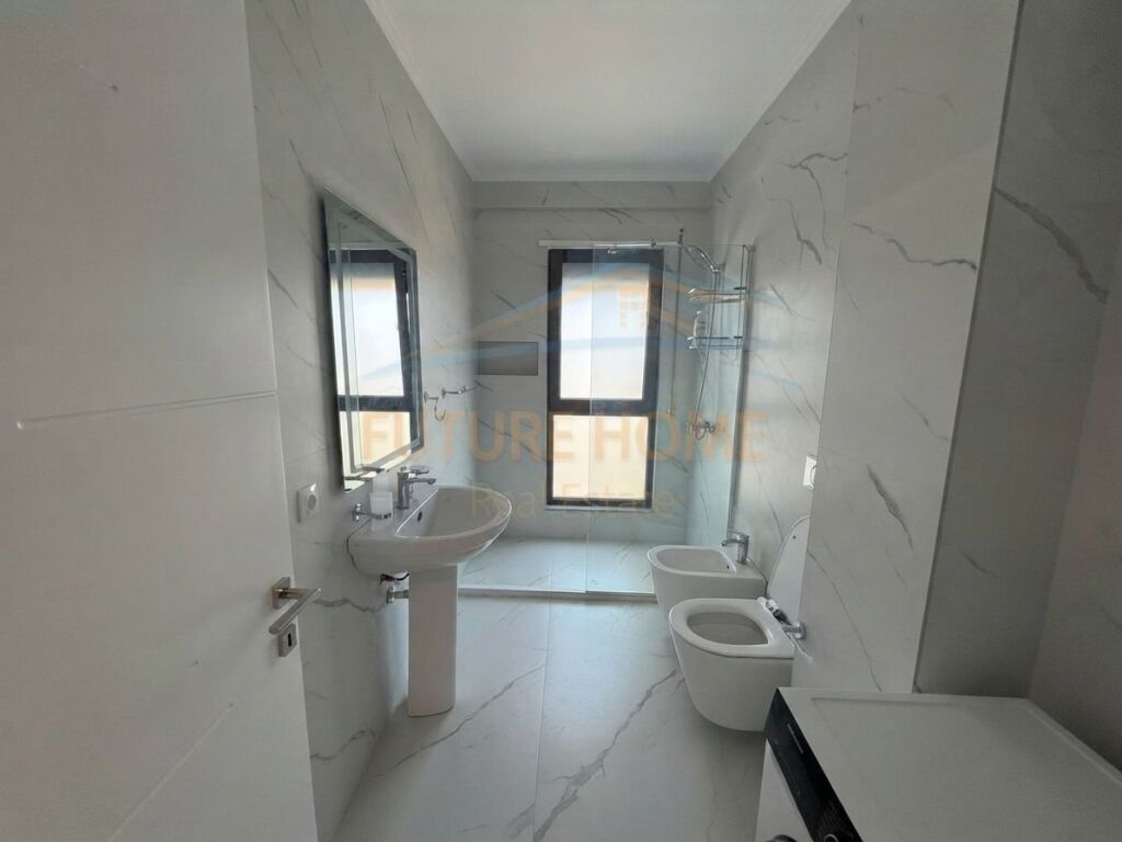 Qira, Apartament 1+1+Post Parkimi, Ndregjoni, Bulevardi i Ri.