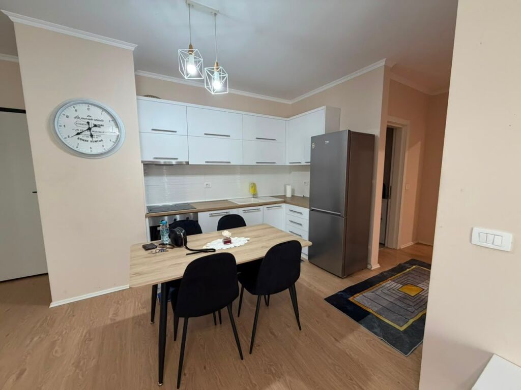 Jepet me qira apartament 2+1