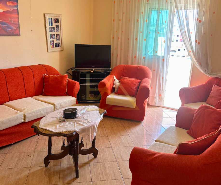SHITET APARTAMENT 2+1 – BULEVARDI, DURRËS