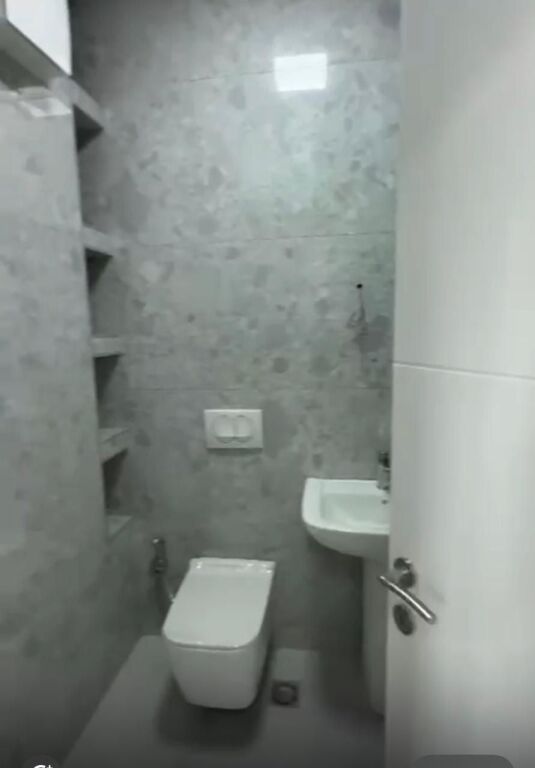 Jepet me qera apartamenti 2+1