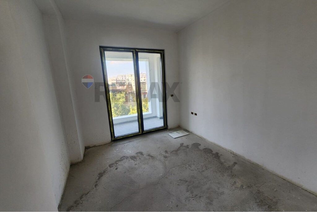 Apartament 2+1 per shitje Square 21