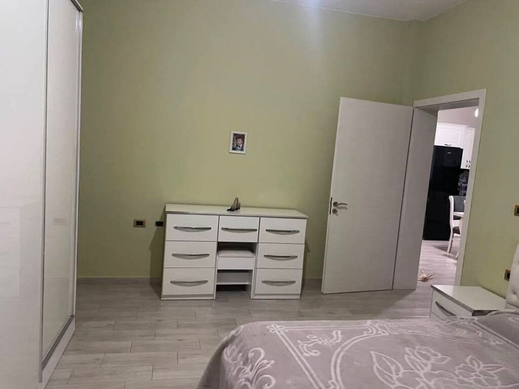 ME QIRA SHTEPI 2+1+Post parkimi - KASHAR, TIRANE