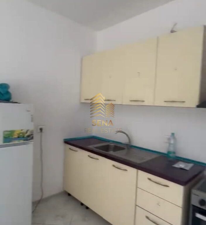 Qira,Hyrje Private 1+1+Blk, Rruga Elbasan, Prane Sanatoriumi, 45.000 Lekemuaj