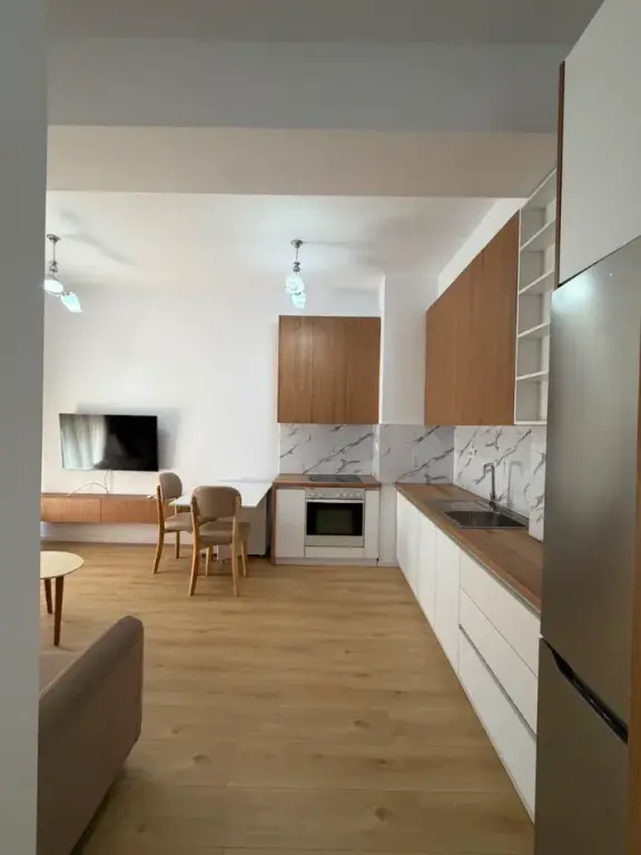 Appartamento 1+1 in affitto presso il Complesso Kadiu, Ali Demi.