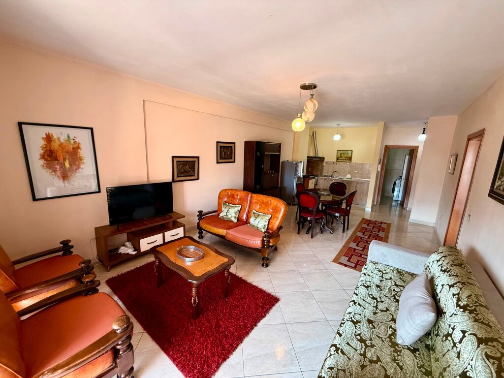 📣 APPARTAMENTO 1+1 IN AFFITTO ✨📍 Via “Siri Kodra”, all'interno del Piccolo Anello, vicino al Mercato “Xhangolli”