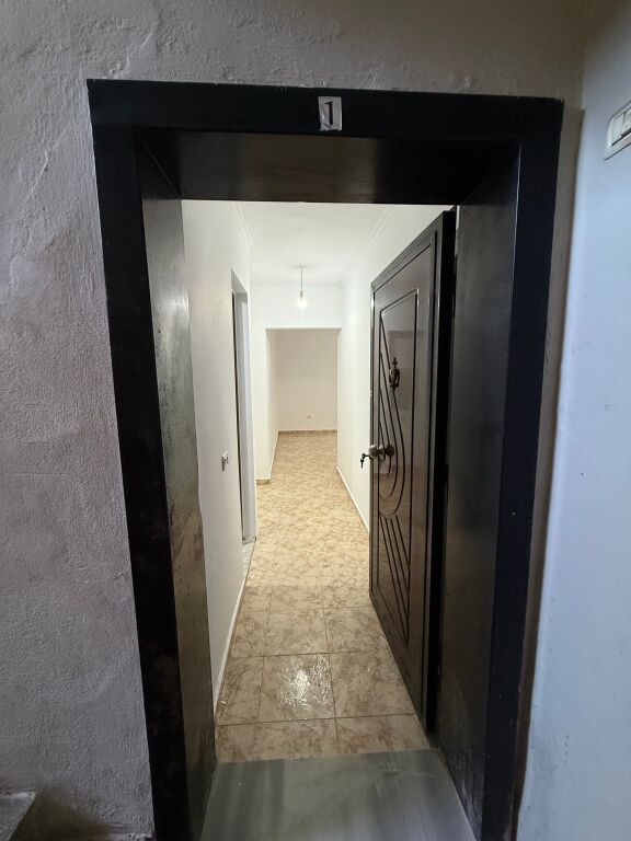 NEGOZIO+MONOLOCALE IN VENDITA