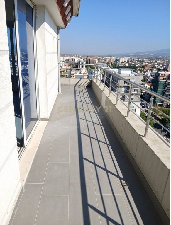 SHITET APARTAMENT 2+1 | BALLKON 33M2 ME PAMJE FANTASTIKE