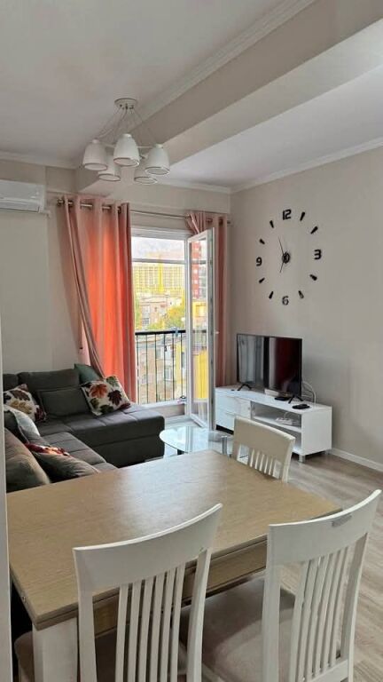 Appartamento 1+1 in Affitto - Te Brryli, Tirana