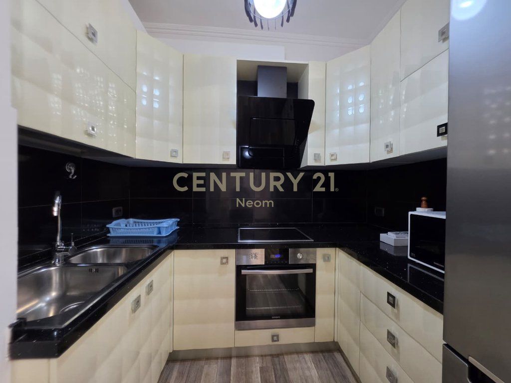JEPET ME QERA APARTAMENT 1+1, PA MALORE TE LIQENI I THATË - 600 EURO