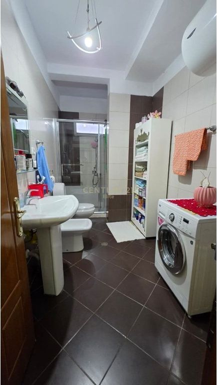 Apartment 3+1+2 for sale in Xhamllik! 190,000 €