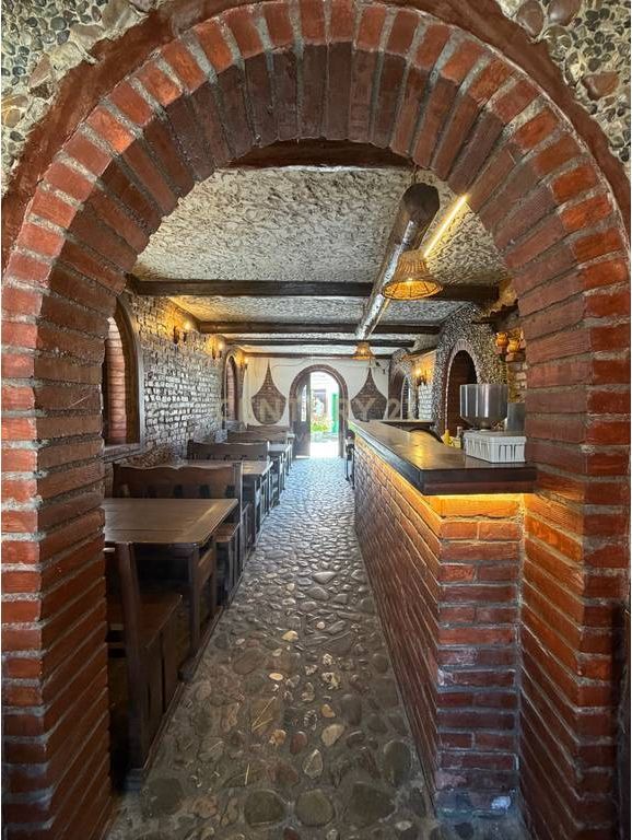 LAPRAKE, BAR-RISTORANTE IN AFFITTO