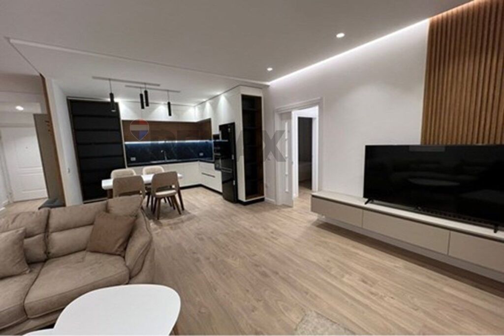 Jepet me qera apartament 2+1+2 tek Zogu i zi  