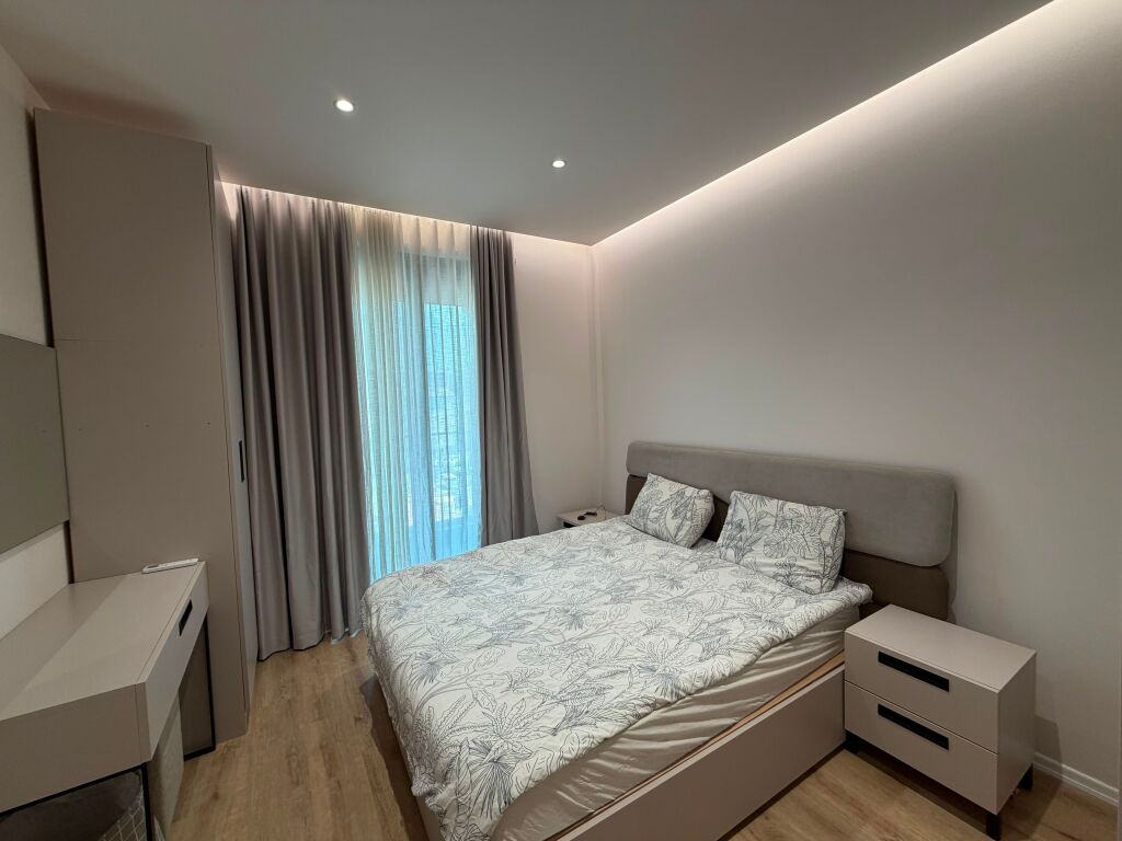 Appartamento 1+1 in Affitto a Porcelan, Vicino a UET