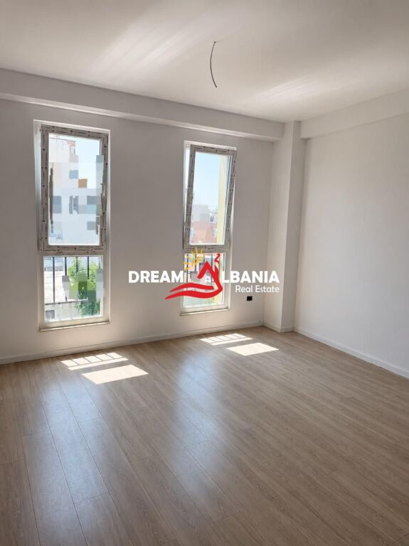 Shitet Apartament 1+1 Tek Ambasada Amerikane, afer shkolles Osman Myderizi (ID 41111611)
