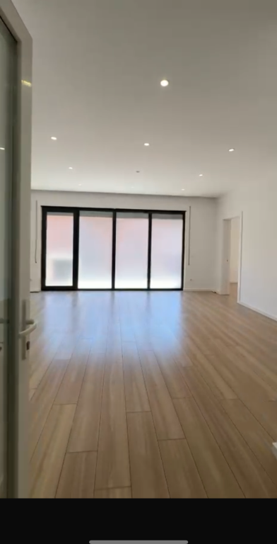 For rent 3+1+2 for Office Myslym Shyri !