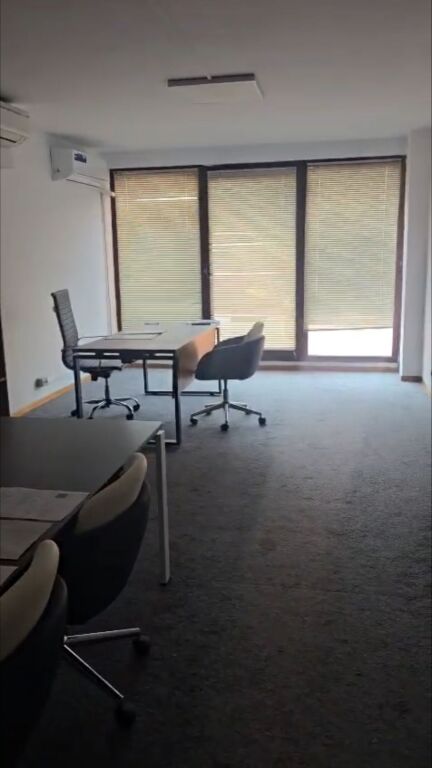 🏢 FOR RENT – OFFICE IN THE CENTER