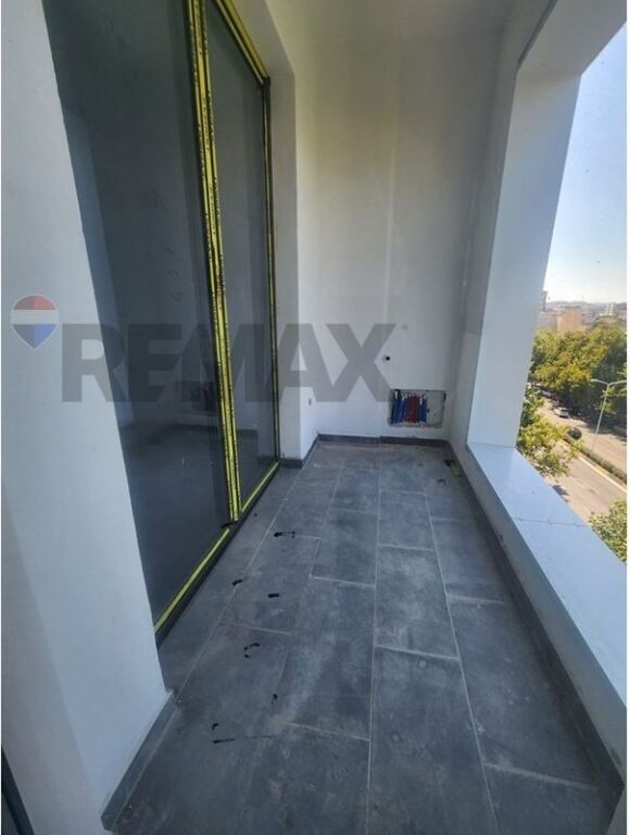 Apartament 2+1 per shitje Square 21