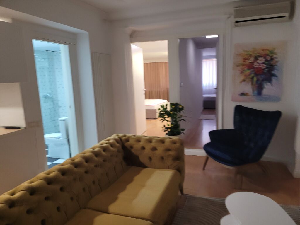 JEPET ME QERA APARTAMENT 2+1 – PRANË PRESIDENCËS