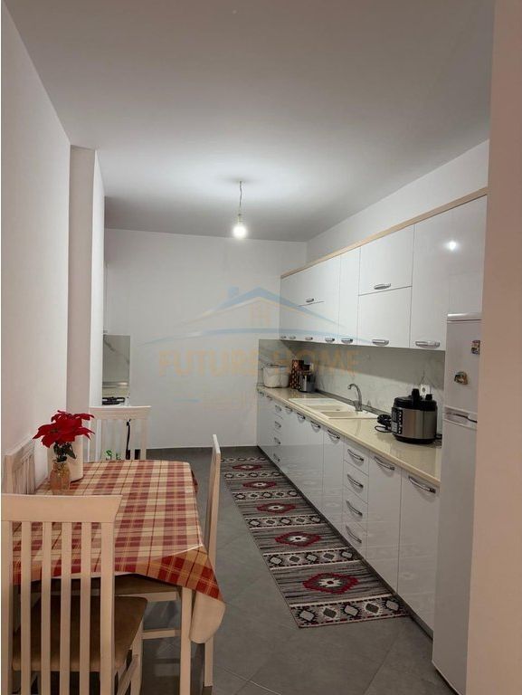 In vendita, Appartamento 2+1, Shkozë, Tirana
