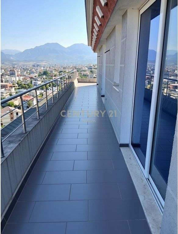 SHITET APARTAMENT 2+1 | BALLKON 33M2 ME PAMJE FANTASTIKE