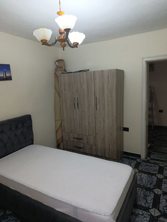 Qera | Apartament 2 + 1 | Shkolla Bashkuar | 420 €/muaj