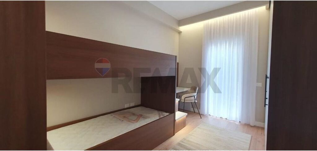 Jepet me qira apartament luksoz 2+1+ Parkim