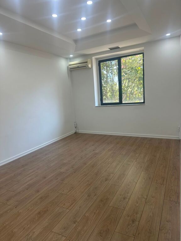 Office space for rent, Zogu I Boulevard!