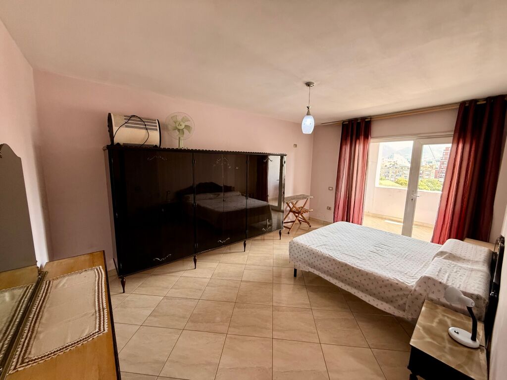 📣 QERA Apartament 1+1 📍 Rruga “Siri Kodra”, Brenda Unazes Se Vogel, Prane Market “Xhangolli” ✨