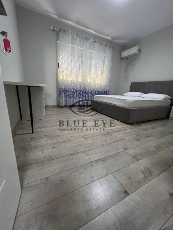 FOR RENT 2+1 APARTMENT WITH SEPARATE KITCHEN, CENTER, DURRES!